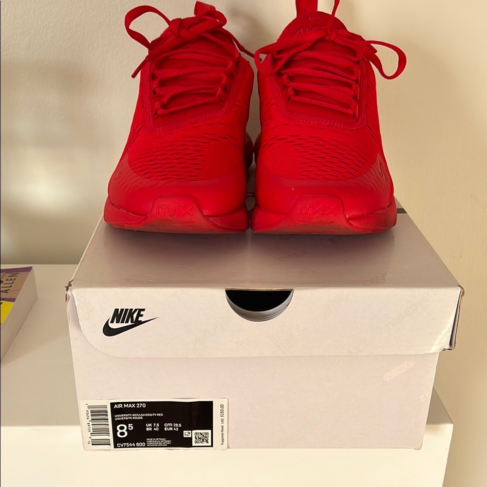 Nike Men Air Max 270 Red Shoes Size 8.5 (worn once)